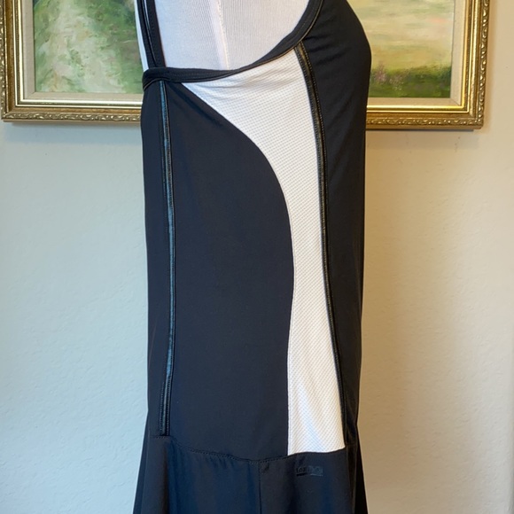 Tail Tech Like New Navy and White Sports Dress - Picture 5 of 12